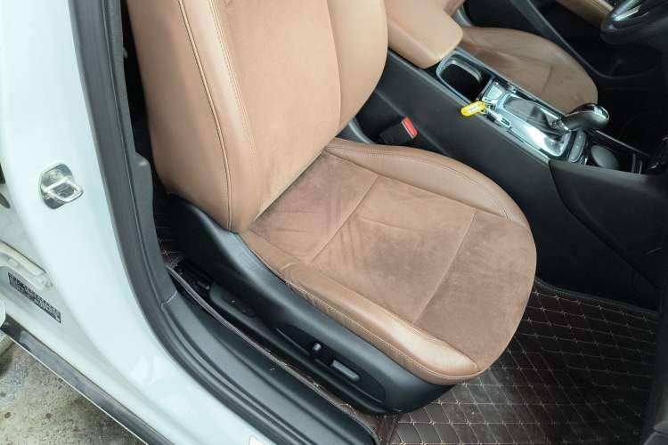 Used Buick Regal 2019 20T Elite Version China VI Standard