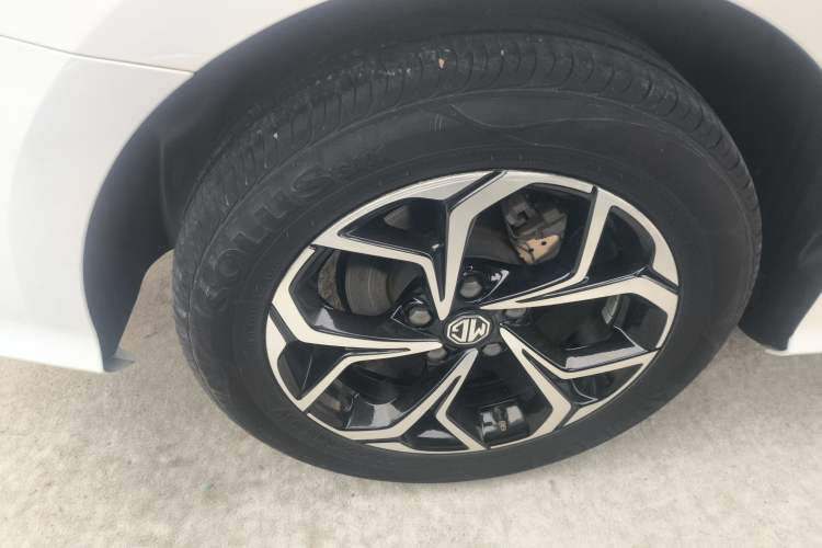 Used MG 5 2022 180 DVVT CVT Youth Luxury Edition
