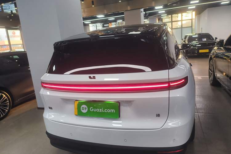 Used Li Auto Li Auto i8 2025 Standard Edition
