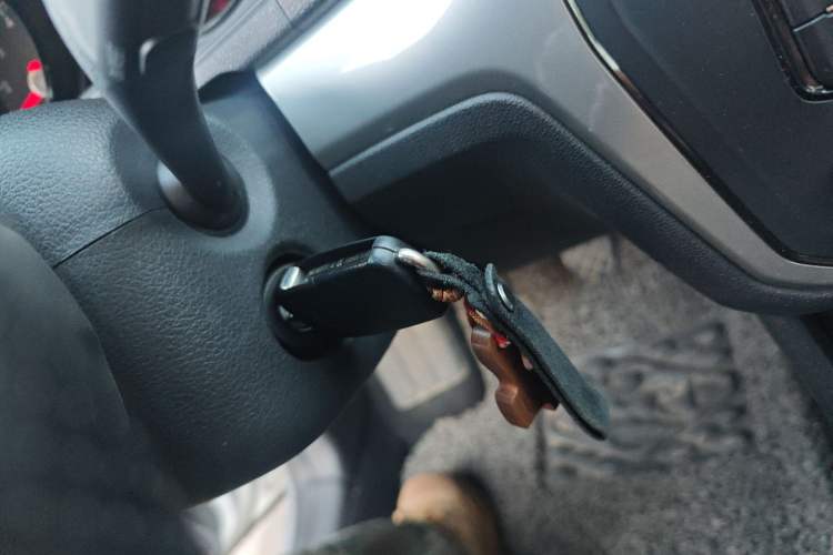 Used Volkswagen Lavida 2017 1.6L Manual Fashion Edition
