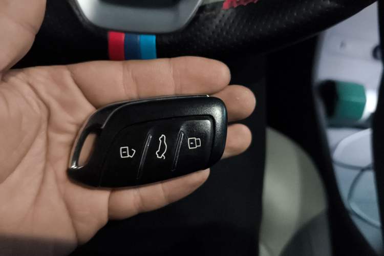 Used  ER6 2020 620 km Smart Drive Version
