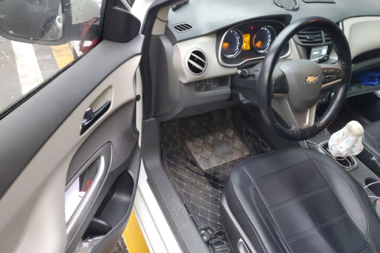 Used Chevrolet Sail 2015 Sail 3 1.5L Manual Happiness Edition