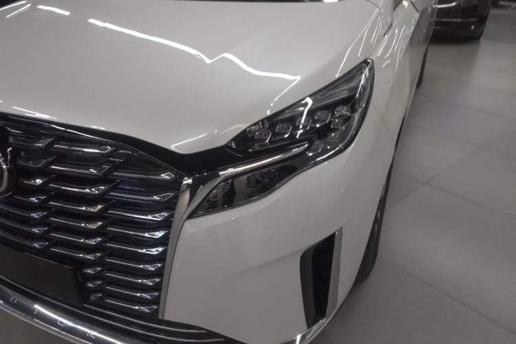 Used Buick GL8 2023 ES Lu Zun Comfort Model