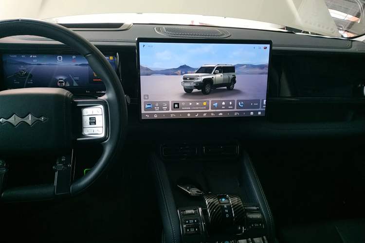 Used  Leopard 5 2023 Navigator Edition