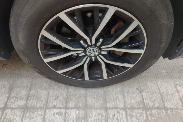 Used Volkswagen Tiguan L 2018 330TSI Automatic Two-Wheel Drive Comfort Edition
