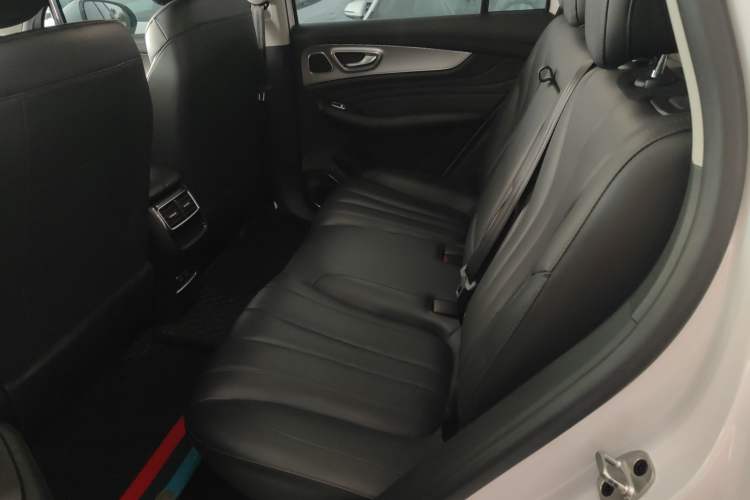 Used Roewe RX5 MAX 2021 Supreme Series 300TGI Automatic Luxury Cabin Edition