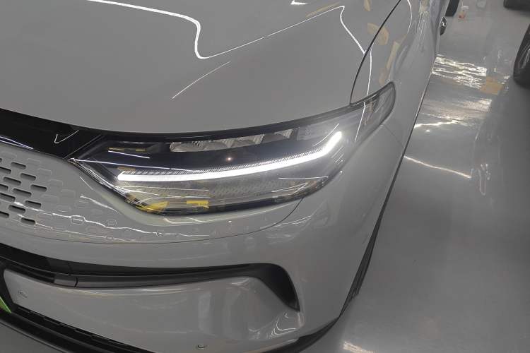 Used Leapmotor C11 2024 Range-Extended 300 Luxury Edition
