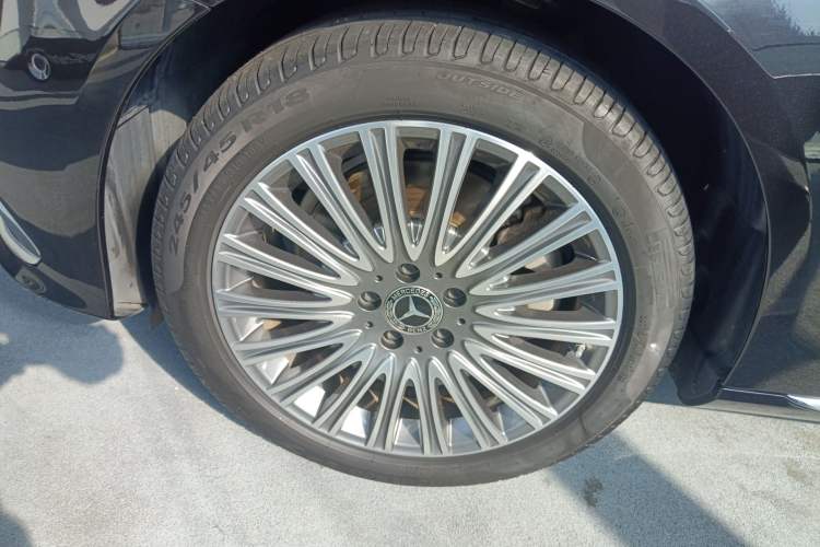 Used Mercedes-Benz E-Class 2023 Updated E 300 L Fashion Edition
