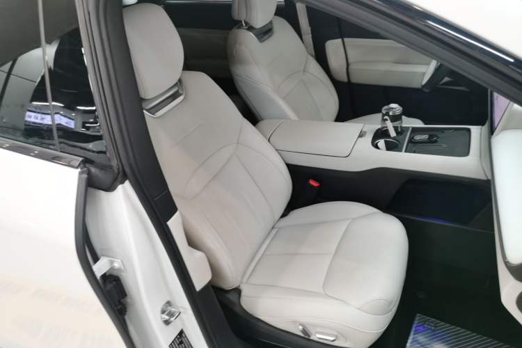 Used XPeng G6 2023 700 Four-Wheel Drive Performance Max
