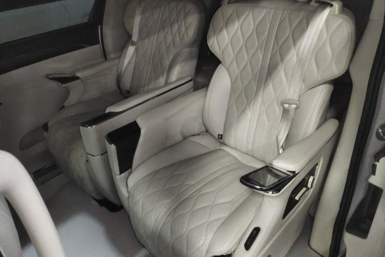 Used Buick GL8 2021 ES Landtrek 653T Comfort Edition
