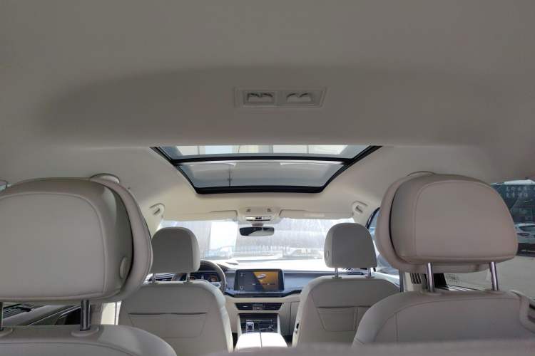 Used Volkswagen Viloran 2022 380TSI Prestige Edition
