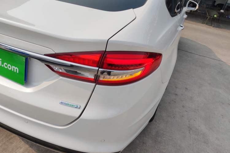 Used Ford Mondeo 2017 EcoBoost 180 Luxury Model
