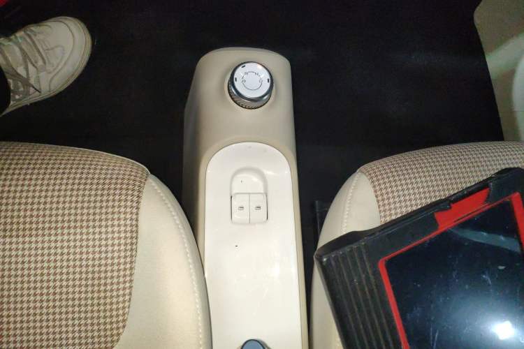 Used Wuling Hongguang MINIEV 2024 3rd Generation 215km Advanced Version
