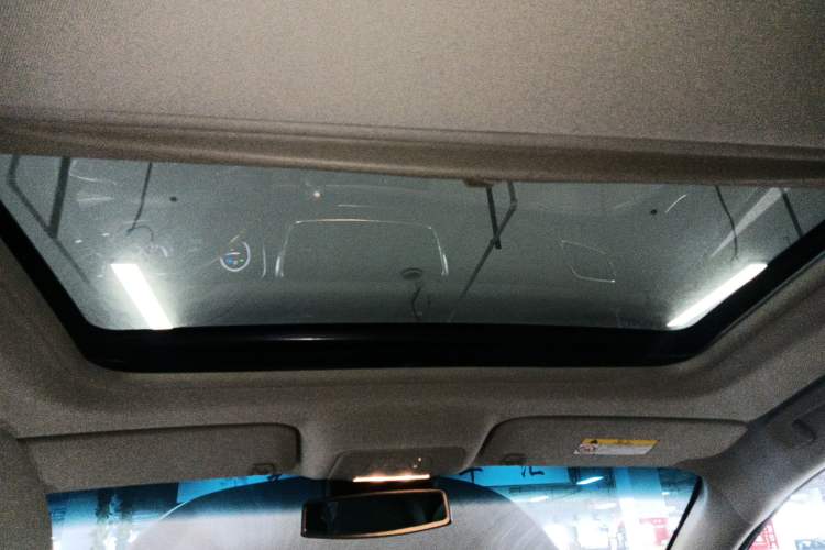 Used Buick GL8 2018 28T Luxury Model China VI Standard