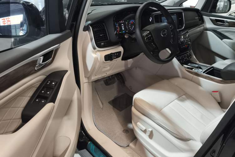 Used GAC Trumpchi M8 2018 320T Luxury Edition
