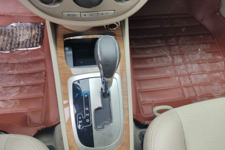 Used Buick Excelle 2015 1.5L Automatic Classic Model
