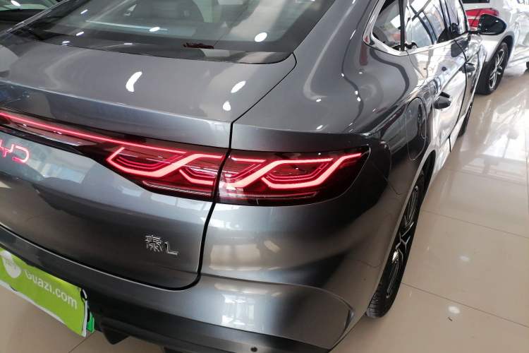 Used BYD Qin L 2024 DM-i 120KM Excellence Model
