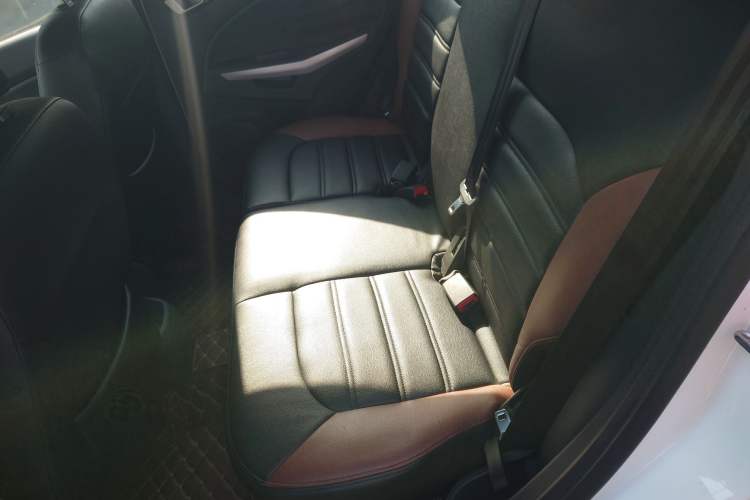 Used Ford EcoSport 2013 1.5L Automatic Fashion Model
