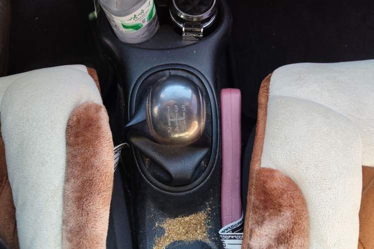 Used Nissan March 2015 1.2L Manual Easy-Enjoy Version