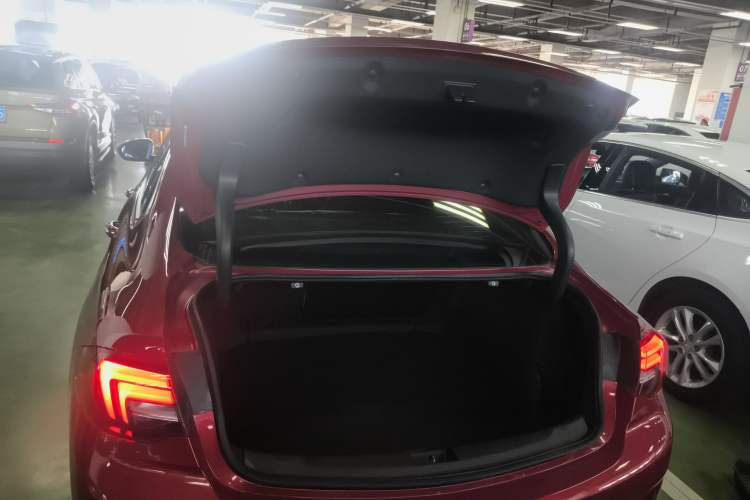 Used Buick Regal 2019 20T Elite Version China VI Standard
