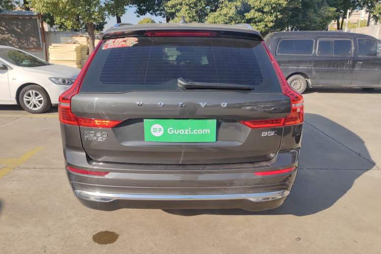 Used Volvo XC60 2022 B5 4x4 Zhiyi Luxury Edition
