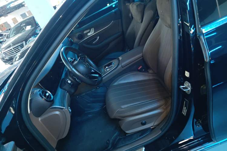 Used Mercedes-Benz E-Class 2023 Updated E 300 L Fashion Edition
