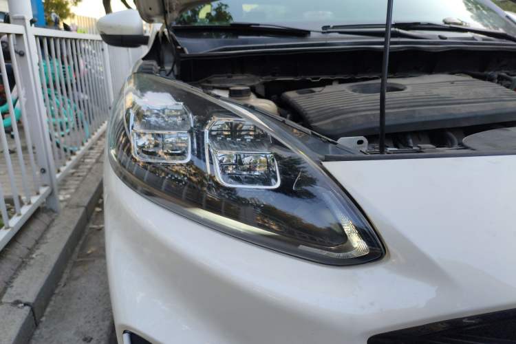 Used Ford Escape 2020 EcoBoost 245 Four-Wheel Drive ST-LINE Deluxe Edition