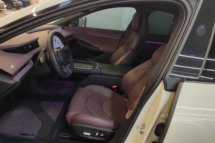 Used  SU7 2024 Rear-Drive Ultra-Long Range Advanced Pro-Level Intelligent Driving Version
