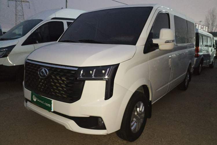 Used SAIC MAXUS Xintu V80 2024 Aotuntong 6AMT Short Wheelbase Ultra-Low Roof 147 Ps 5/6 Seats