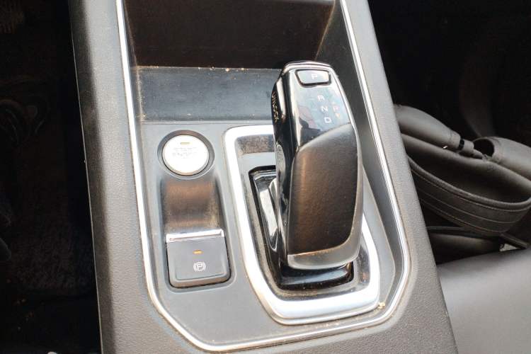 Used Dongfeng Aeolus E70 2023 500 Smart Edition Lithium Iron Phosphate 48.6 kWh 120 kW