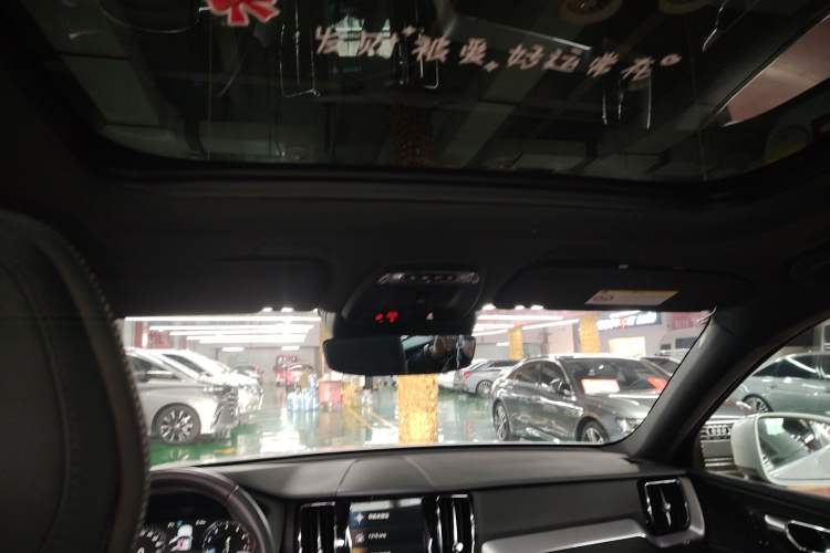 Used Volvo XC60 2019 T5 4x4 Zhiyuan Sport Edition China V Standard
