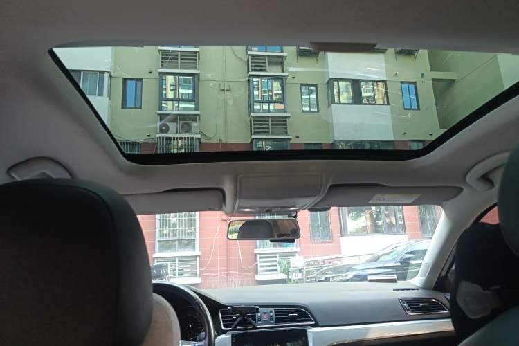 Used Volkswagen Lamando 2015 280TSI DSG Comfort Edition
