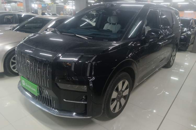 Used Zeekr 009 2024 7-Seater Walk-Through Version Four-Wheel Drive 108 kWh