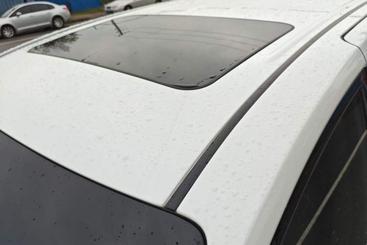 Used Buick GL8 2023 Facelifted Land Cruiser Executive Luxury Version
