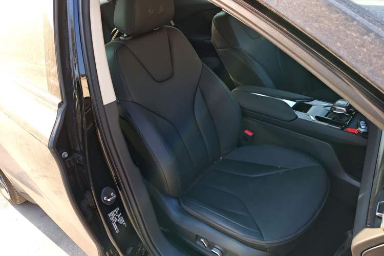 Used Hongqi E-QM5 2023 Revised Version Basic Travel Edition
