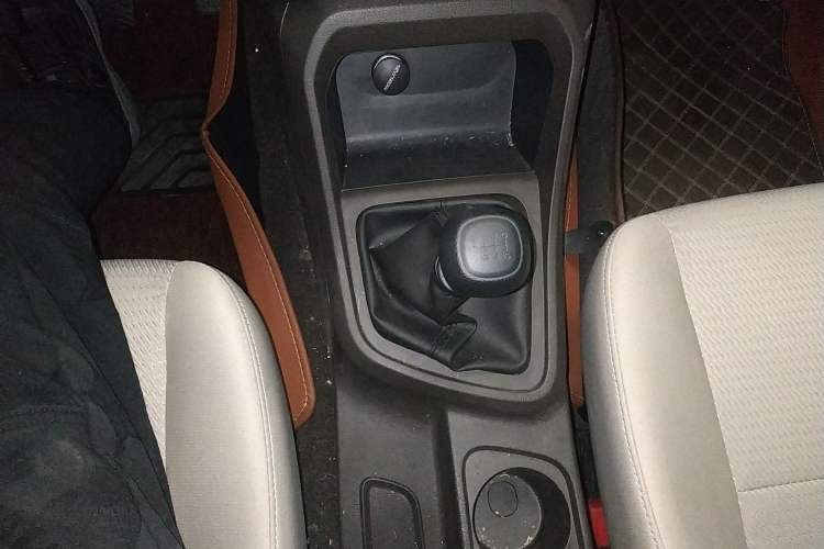 Used Wuling Hongguang V 2022 1.5L Jingqu Edition Electric-Assist LAR
