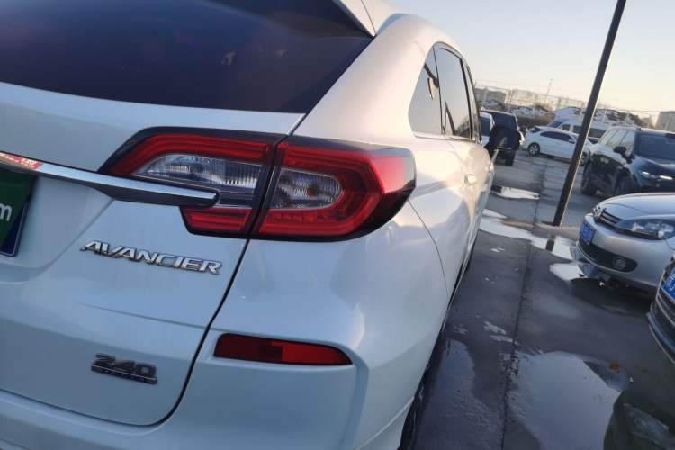 Used Honda Avancier 2017 240TURBO Two-Wheel Drive Elite Edition
