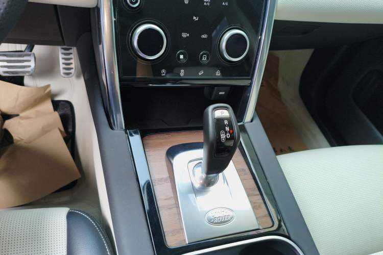 Used Land Rover Discovery Sport 2020 249 PS R-Dynamic Performance Tech Edition 7 Seats