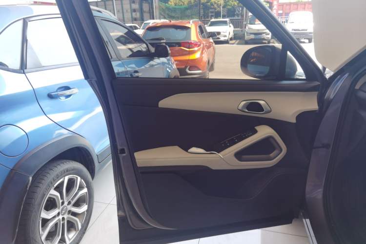 Used BYD Yuan UP 2024 401 km Active Version
