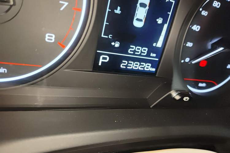 Used Geely Auto Vision X3 2021 PRO 1.5L CVT Deluxe Model