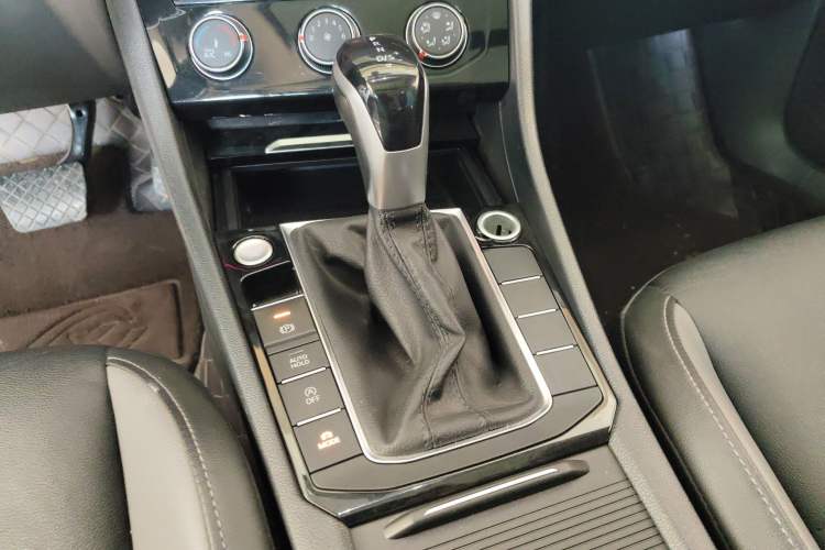 Used Volkswagen Sagitar 2021 280TSI DSG Excellence Edition
