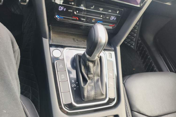 Used Volkswagen FAW-Volkswagen CC 2023 380TSI Striking Edition