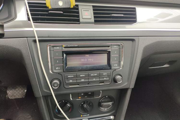 Used Volkswagen Bora 2016 1.6L Automatic Fashion Model
