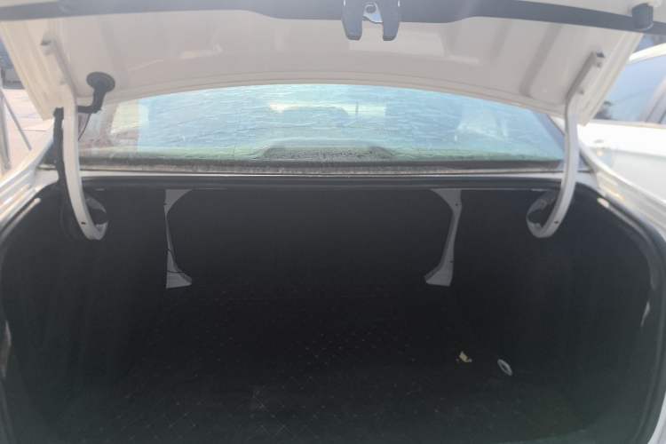 Used Volkswagen Lavida 2017 1.6L Automatic Comfort Edition
