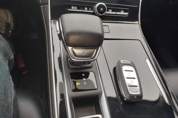 Used Roewe i6 MAX New Energy 2022 EV 600 Skyroof Flagship Edition