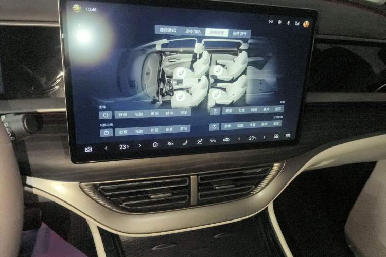 Used Denza D9 2024 DM-i 980 Four-Wheel Drive Flagship Model