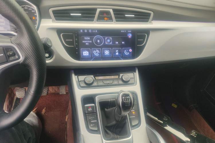 Used Geely Auto Emgrand X7 Sport 2016 2.0L Manual ZhiShang Version