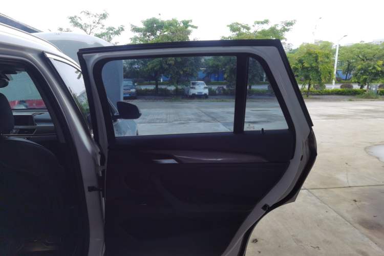 Used BMW X1 2016 sDrive20Li Luxury Model
