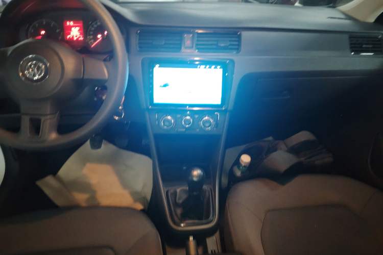 Used Volkswagen Santana 2016 1.6L Manual Fashion Edition