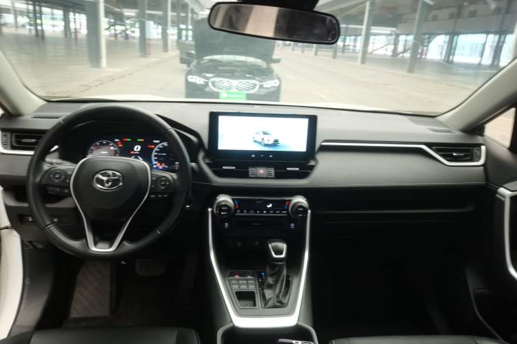 Used Toyota Wildlander 2023 2.0L CVT Four-Wheel Drive Luxury PLUS Edition